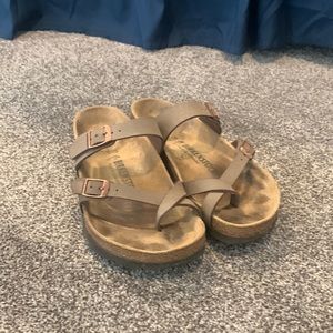 Womens birkenstock Mayari in chestnut color size 37/6